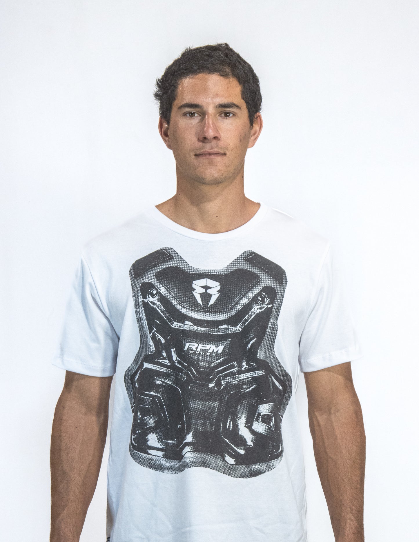 REMERA PECHERA BLANCA