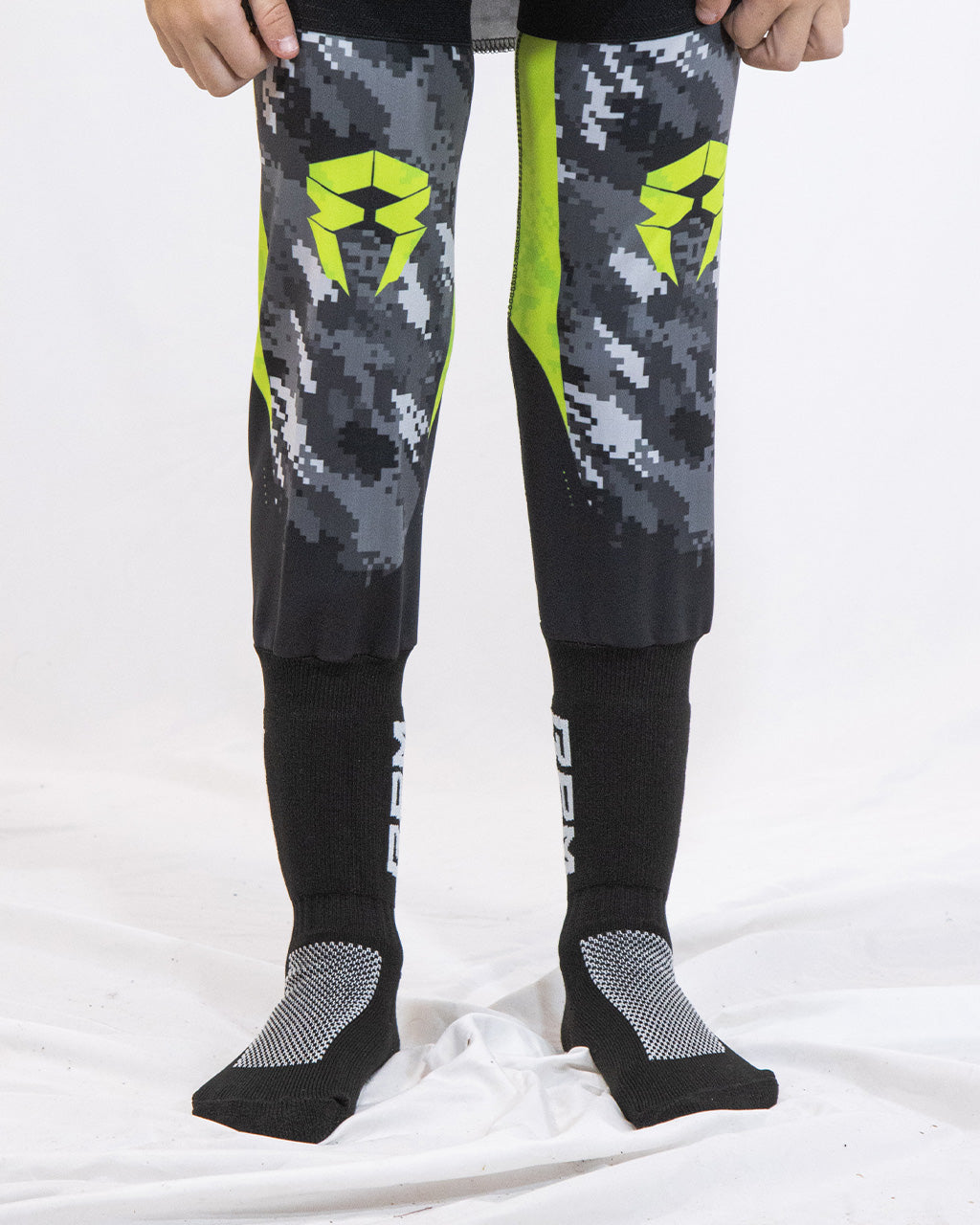 MEDIA CON CALZA KIDS CAMO