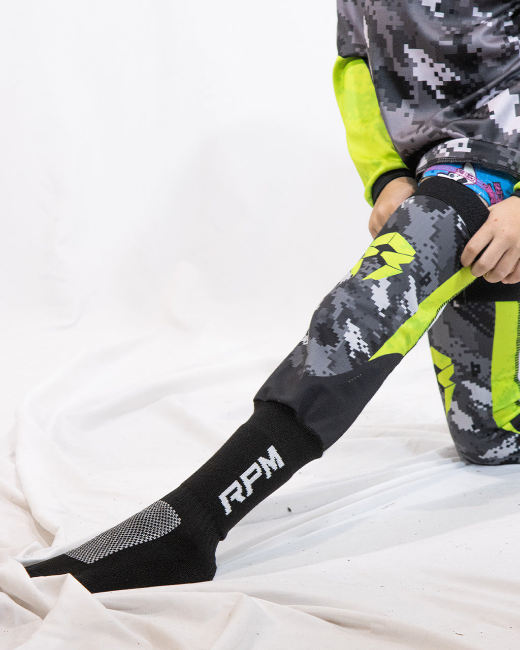 MEDIA CON CALZA KIDS CAMO