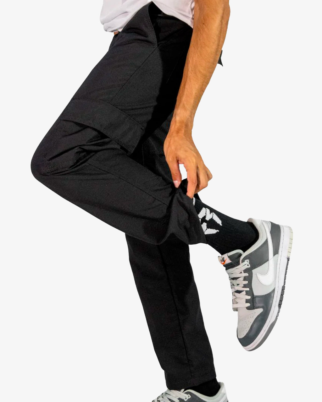 PANTALÓN CARGO NEGRO